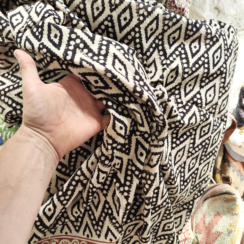 Pareo – Ethnischer Sarong aus 100 % handgefertigter Baumwolle – OURDA