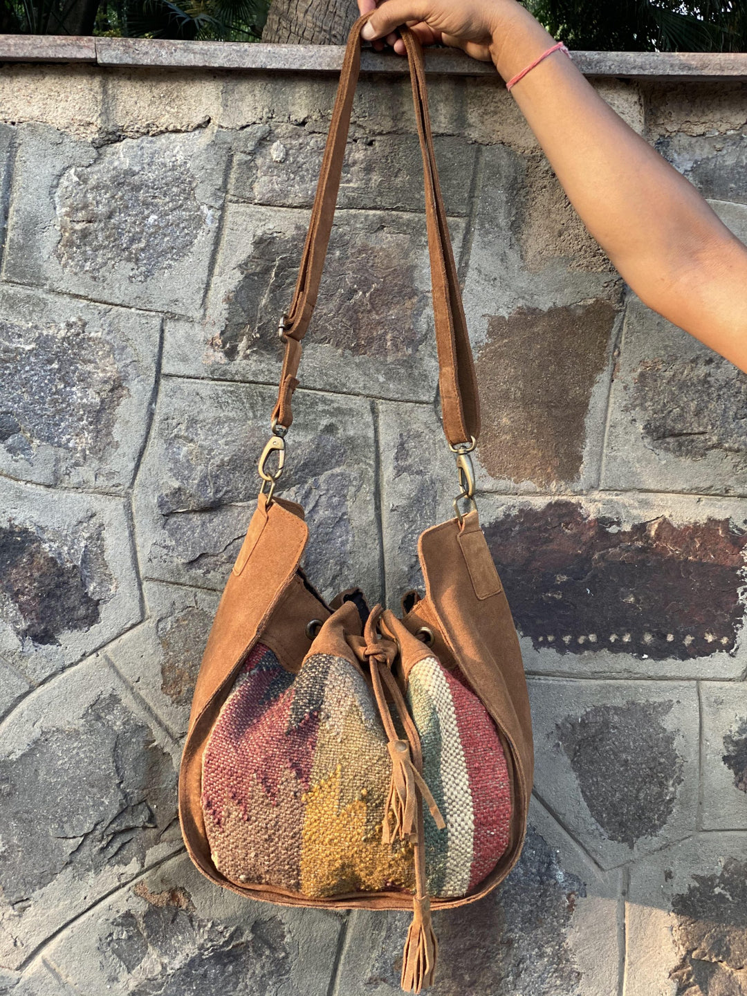 Handgefertigte Tasche aus KILIM und Leder