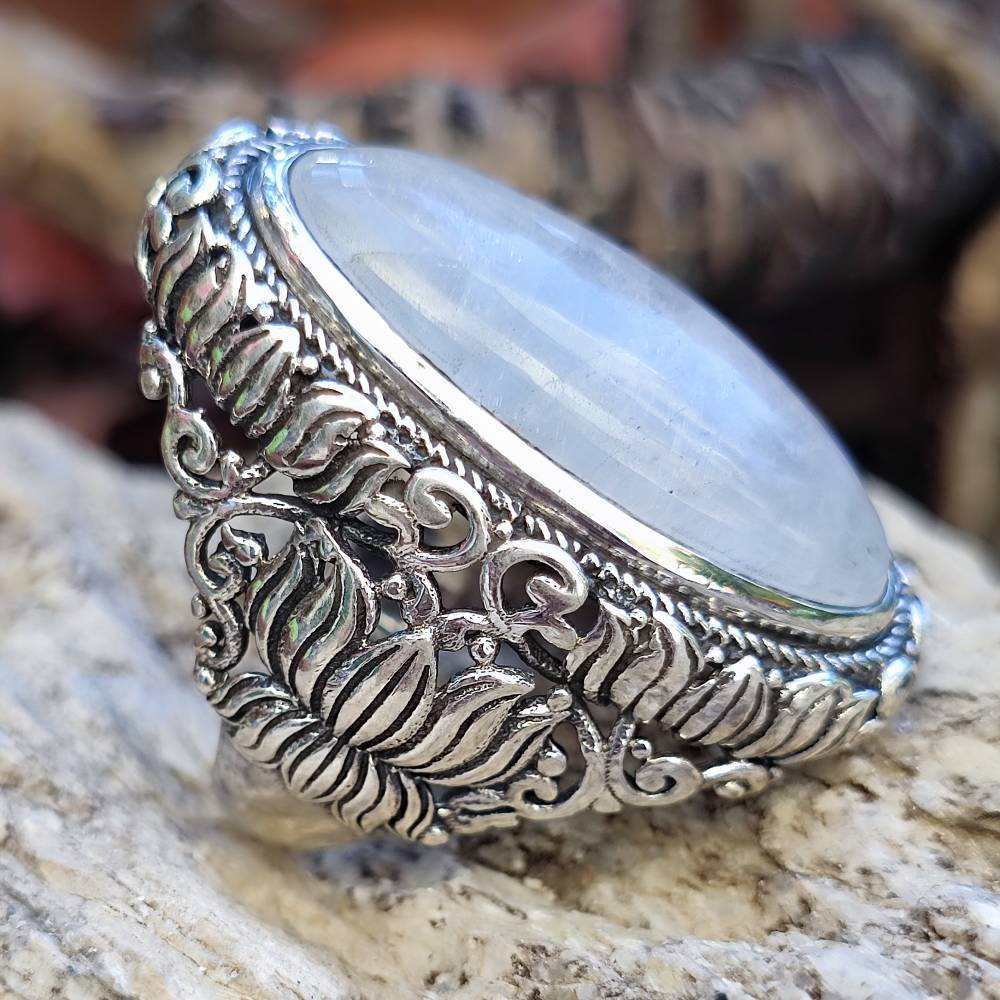 Handgefertigter Ring mit Stein in 925er Silber - UTTAM