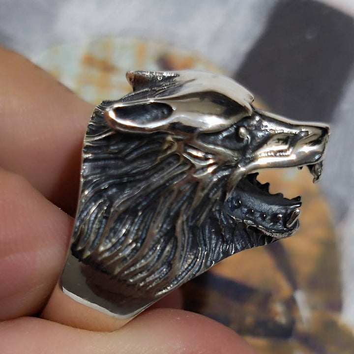 Ring mit handgefertigtem Wolf in 925er Silber - WOLF