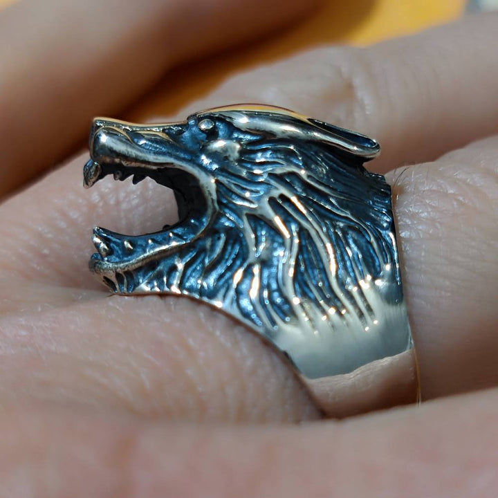 Ring mit handgefertigtem Wolf in 925er Silber - WOLF