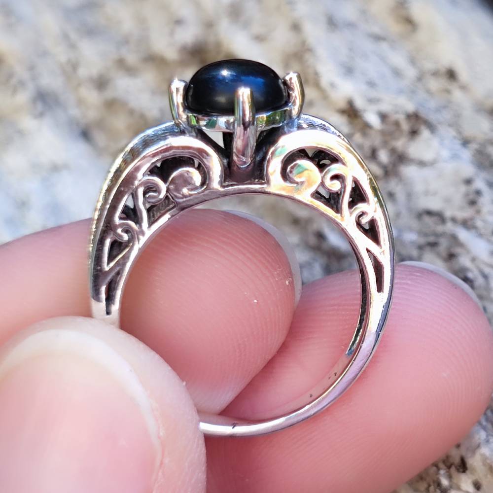 Handgefertigter Ring mit Stein in 925er Silber - TANDEI