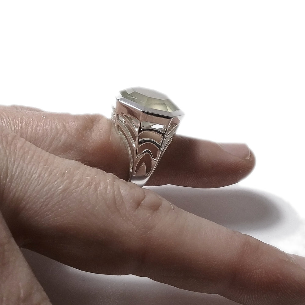 Prehnit OCTAGON Ring in 925er Silber handgefertigter RING mit OCTAGON Stein