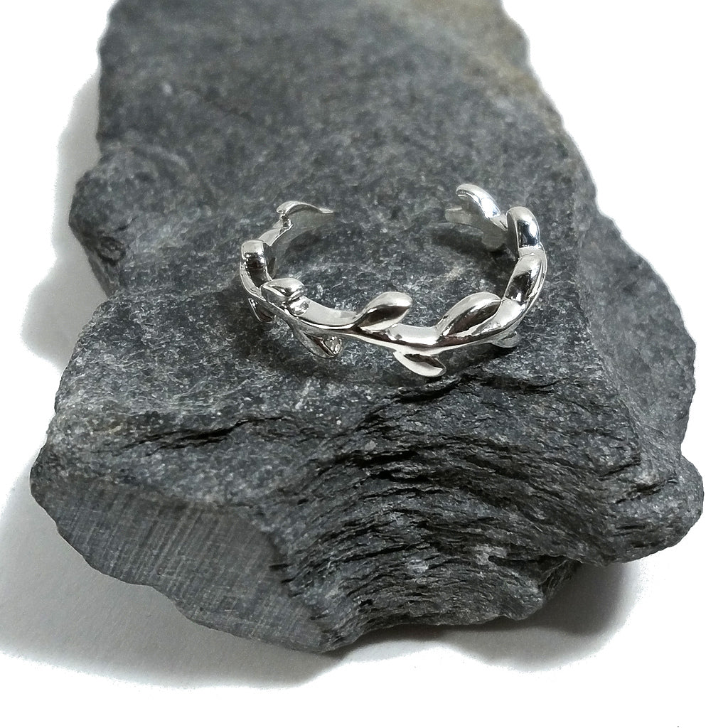 925er Silberring in Form eines Lorbeerblattbandes | stapelbar silber