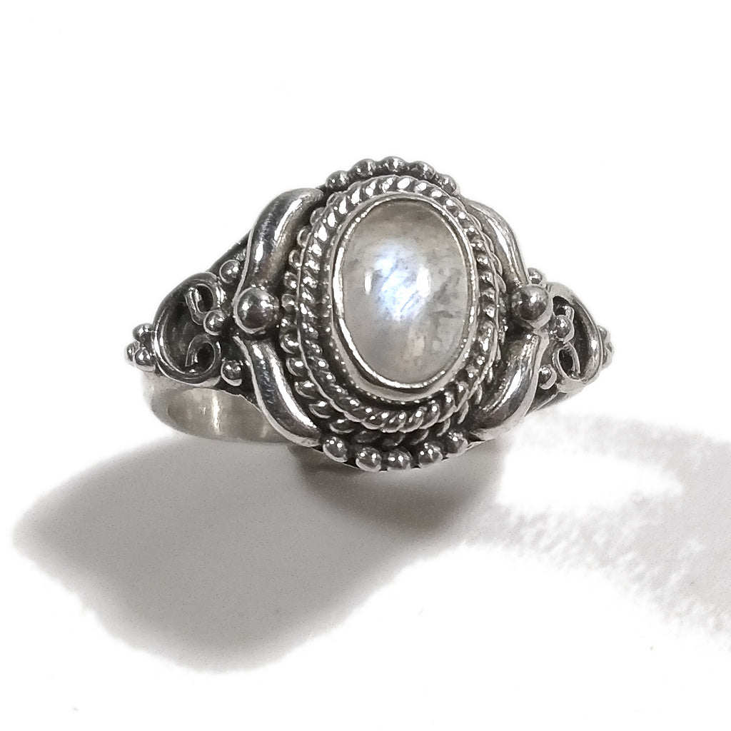 Srup Orecchini Moonstone in Argento - Design Classico con Pietra Di Luna