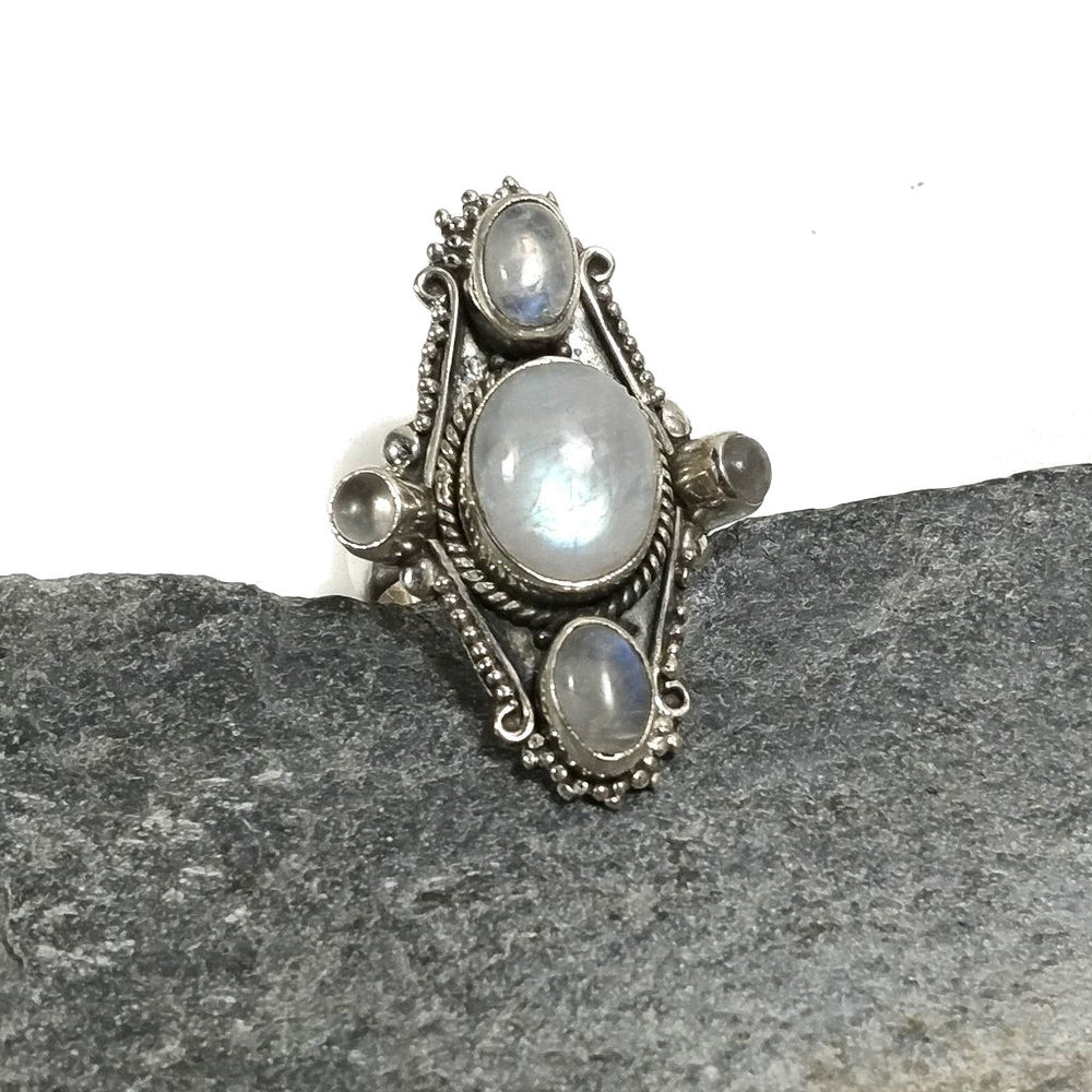 Anello con pietra in argento 925 con Pietra di luna | GIOIELLI IN ARGENTO