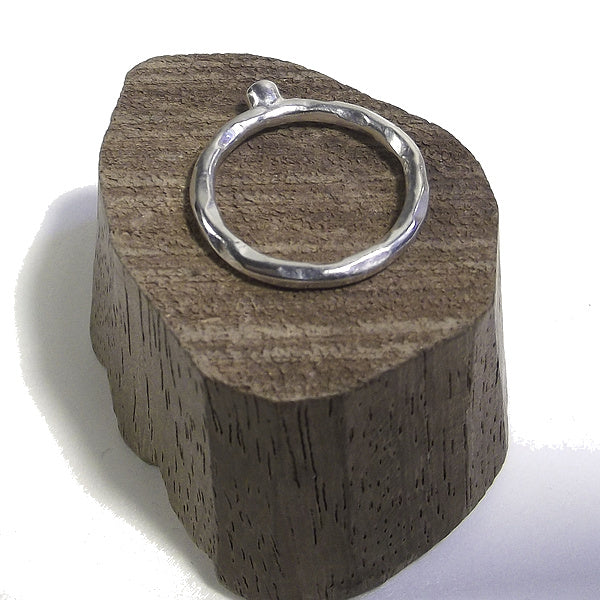Handgefertigter KYLIE Ring in 925er Silber mit Stein | Künstlerische Handwerkskunst in 925er Silber