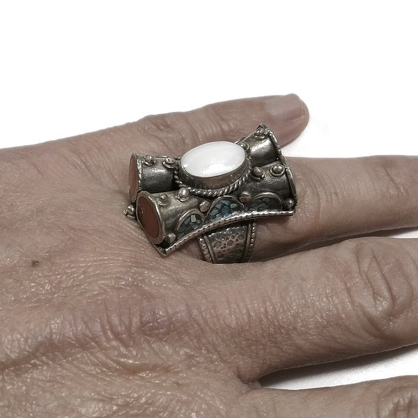 TIBETANISCHER JINPA Ring mit Perlmutt in 925er Silber | Ethnischer Schmuck