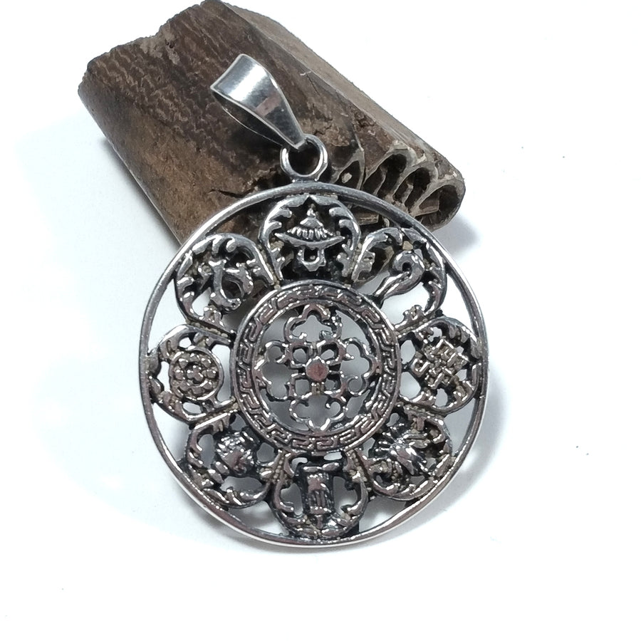 Ciondolo ETNICO in argento 925 con DORJE - 8 simboli di buon auspicio tibetano | GIOIELLI IN ARGENTO