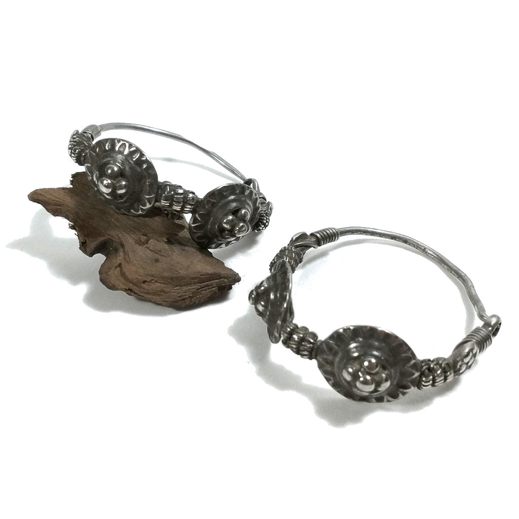 Orecchini a Cerchio Pregiati Fatti a Mano in Argento Sterling 925 per Donne, Gioielli Etnici Tribali Boho Moderni dal Design Unico per Feste, Orecchini Regalo di Gioielli da Artigiani Orecchini a Cerchio Pregiati Fatti a Mano in Argento Sterling 925 per Donne, Gioielli Etnici Tribali Boho Moderni dal Design Unico per Feste, Orecchini Regalo di Gioielli da Artigiani