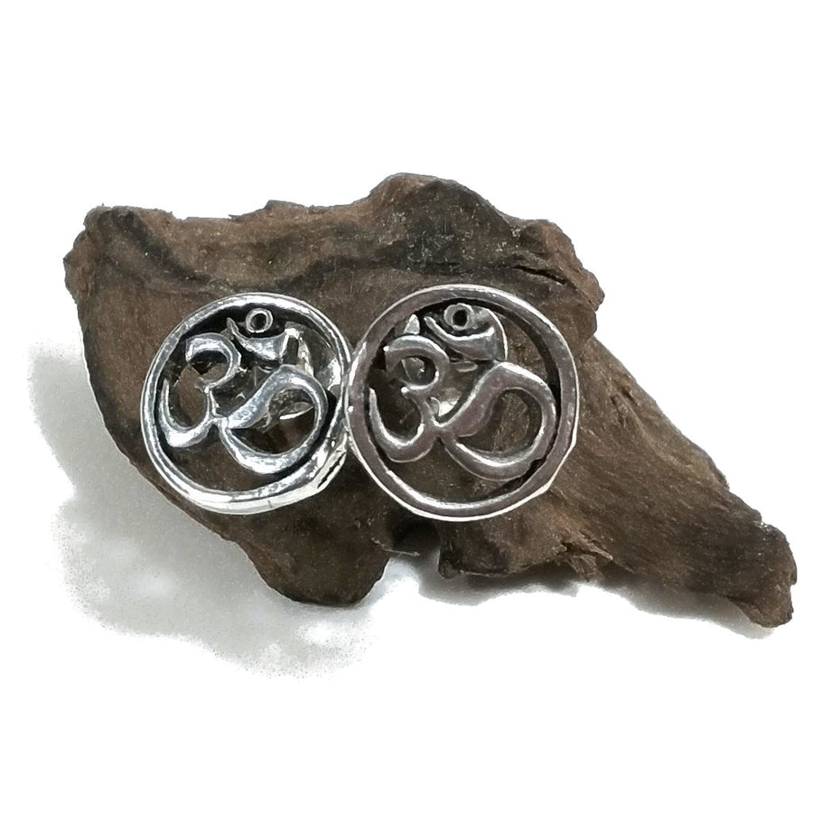 Orecchini ETNICI in argento 925 con OM - AUM Mantra | GIOIELLI IN ARGENTO